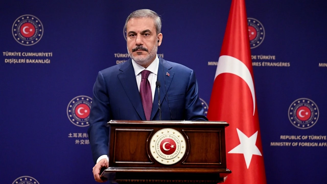 Dışişleri Bakanı Hakan Fidan, Alman Mevkidaşı ile Görüşmek İçin Kahire'de Bulundu